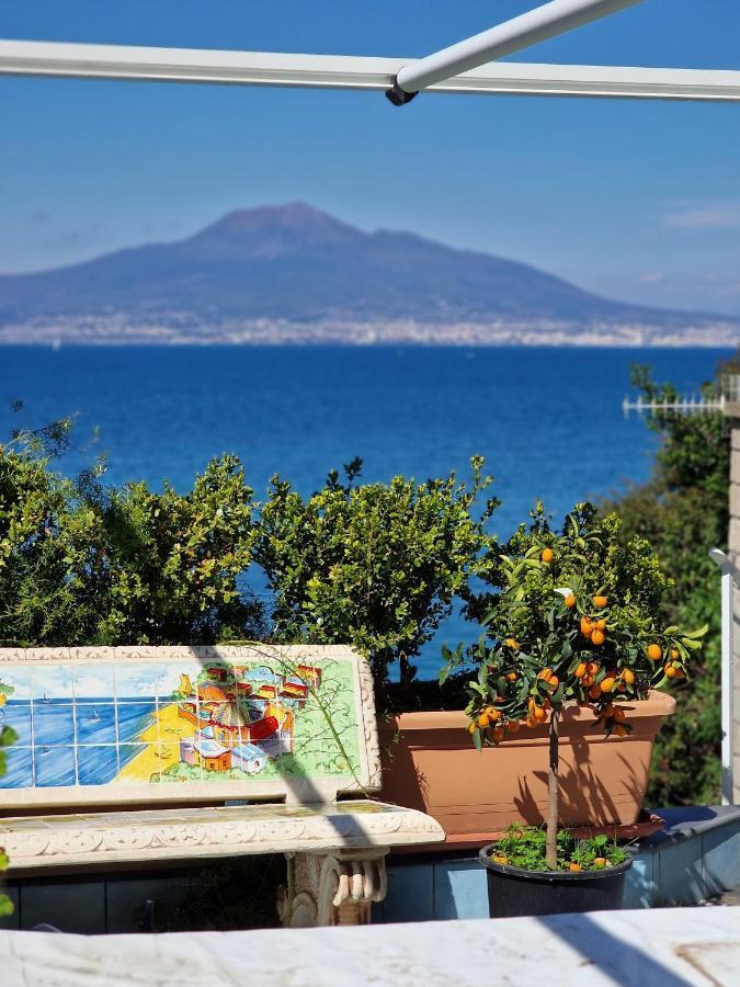 Vico Di Mare Apartment Vico Equense Bagian luar foto