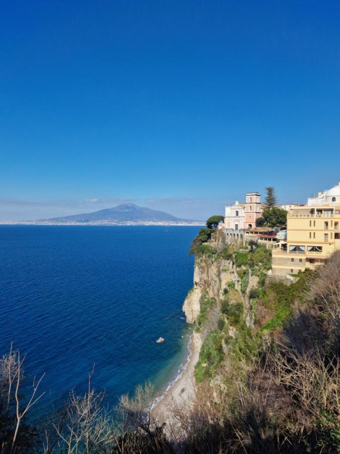 Vico Di Mare Apartment Vico Equense Bagian luar foto