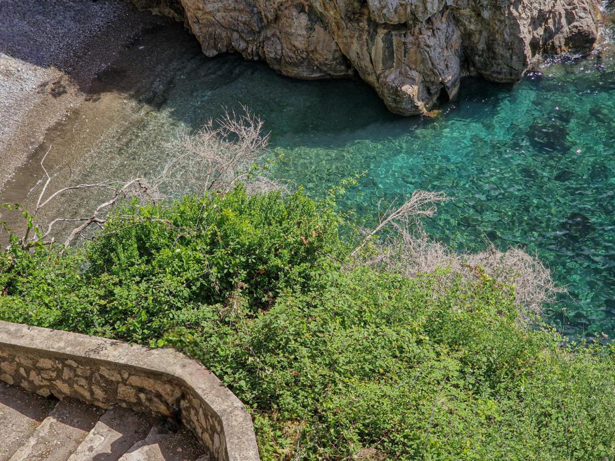 Vico Di Mare Apartment Vico Equense Bagian luar foto